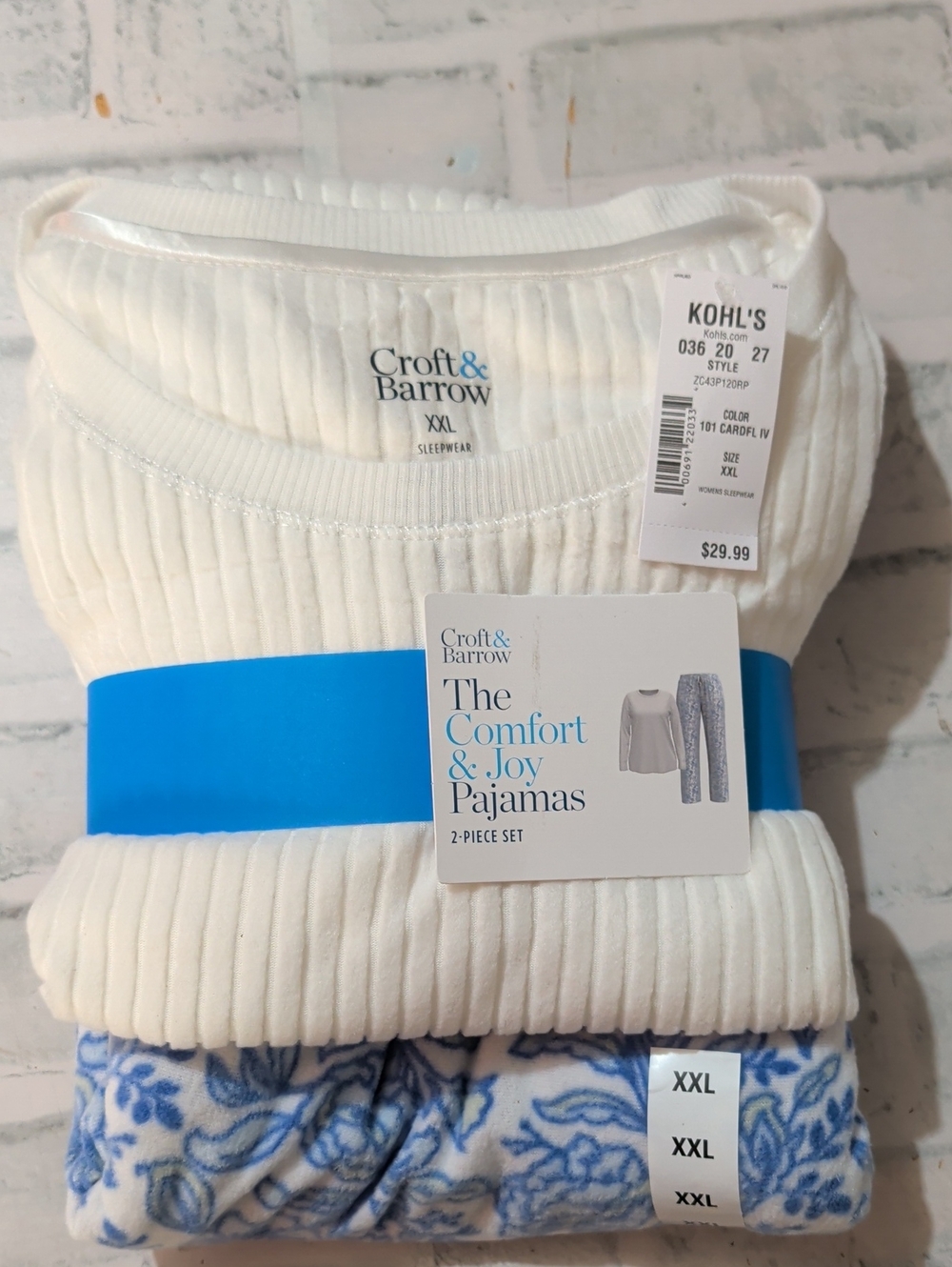 Croft & Barrow White Ribbed Top with Blue Floral Pajama Pants